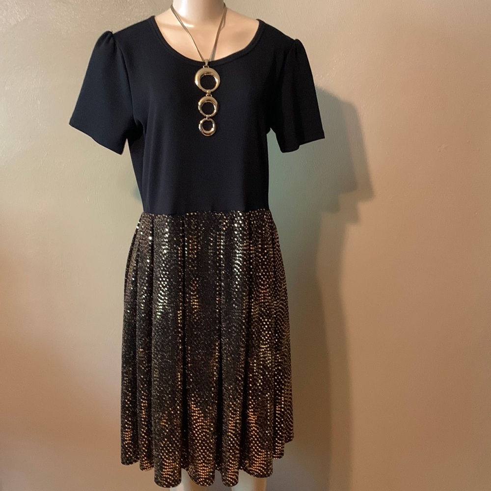 Black and Gold Short Sleeve Party Dress